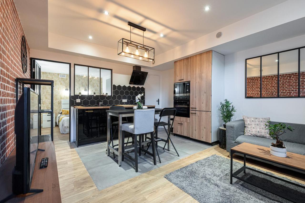 ניס Le Loft Magnan - Ac- Pres Mer - Wifi - Parking - Confort Et Moderne - Supermarches Et Tram Proches מראה חיצוני תמונה