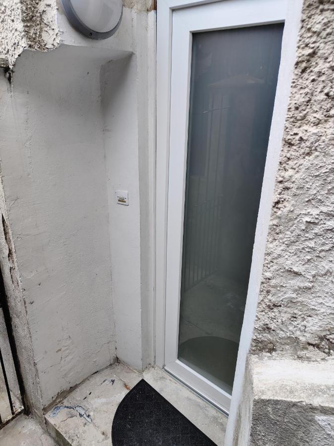ניס Le Loft Magnan - Ac- Pres Mer - Wifi - Parking - Confort Et Moderne - Supermarches Et Tram Proches מראה חיצוני תמונה