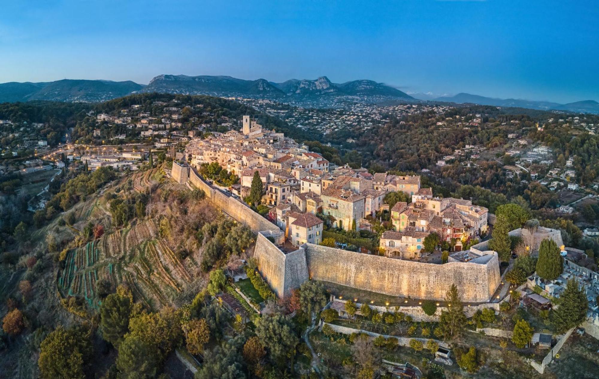 ניס Le Loft Magnan - Ac- Pres Mer - Wifi - Parking - Confort Et Moderne - Supermarches Et Tram Proches מראה חיצוני תמונה